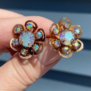 VINTAGE AURORA BOREALIS CLIP EARRINGS